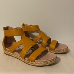 Yellow strap zip up sandals